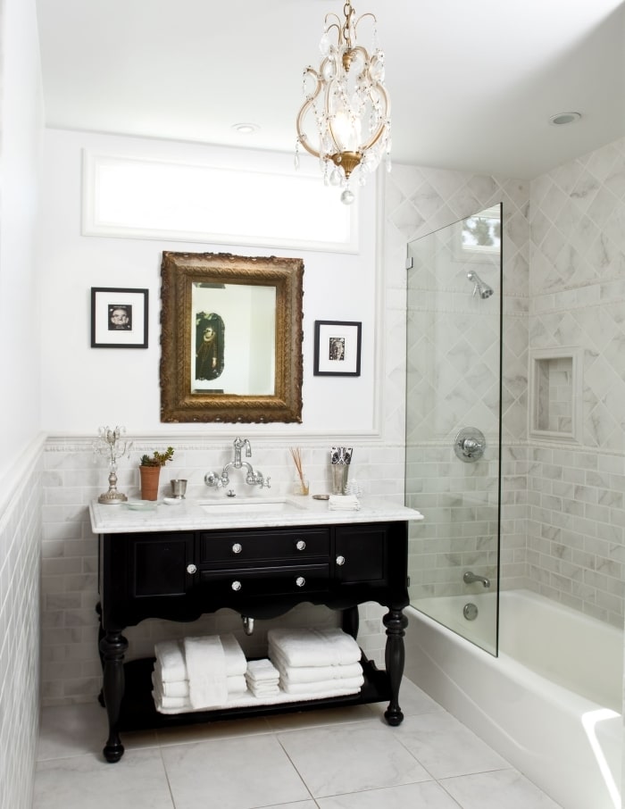 Bathroom with mixed finishes.