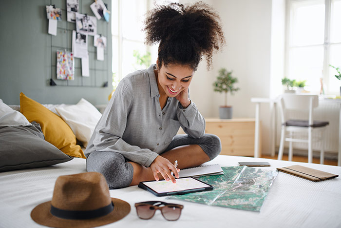 woman-planning a vacation