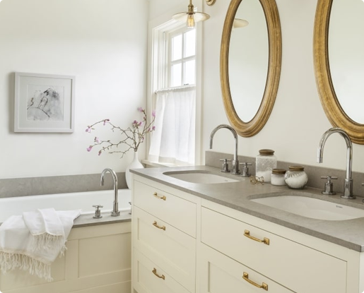 Bathroom with mixed finishes.