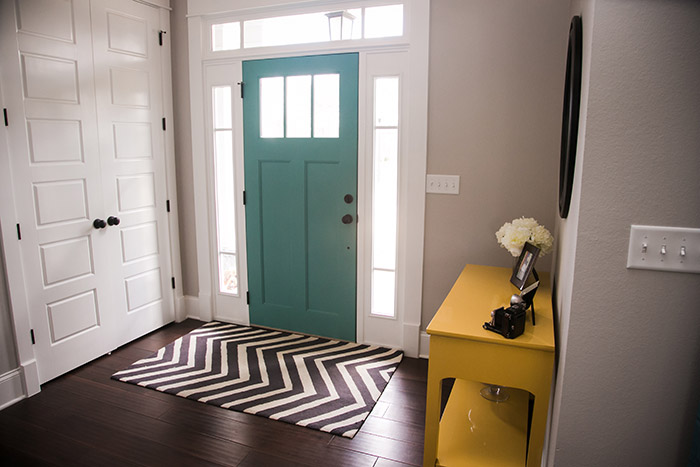 18 Stealthy Ways to Fake an Entryway in a Tight Space
